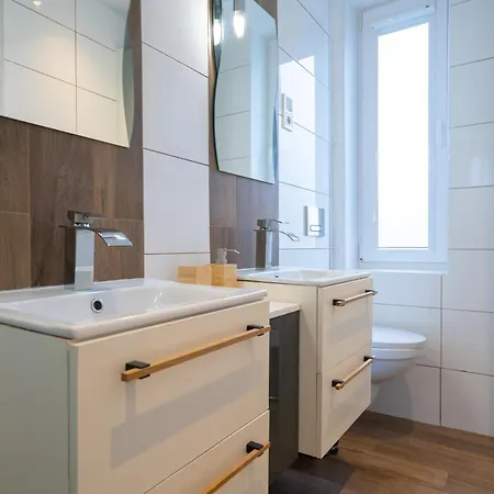 Karkonosky - Majowka Apartment