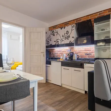 Apartment Karkonosky - Majowka Szklarska Poreba